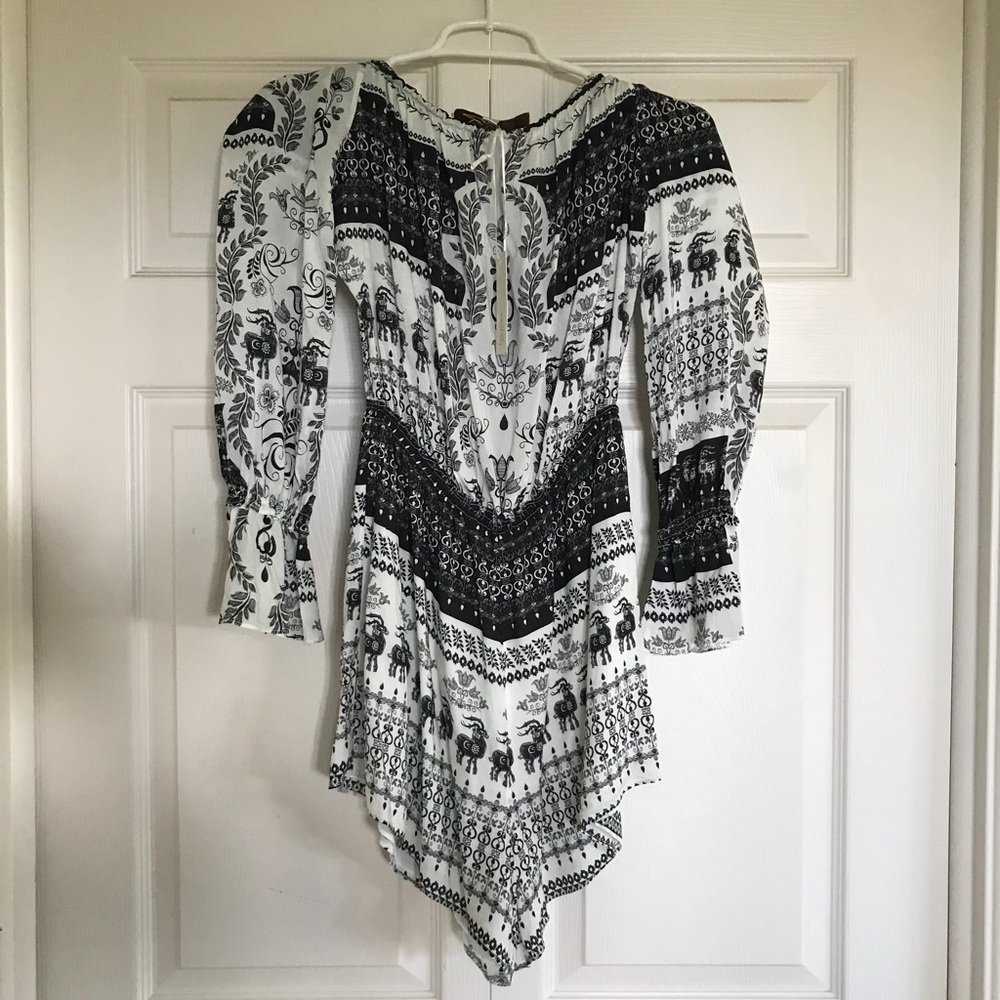 Off the shoulder romper - Picture 2 of 3